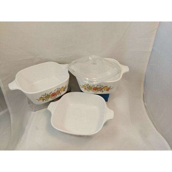 Vintage Corning Ware Spice of Life P-43 4 pc set- 2x2 3/4 + 1x1 1/2 cup + 1 lid - Picture 3 of 11